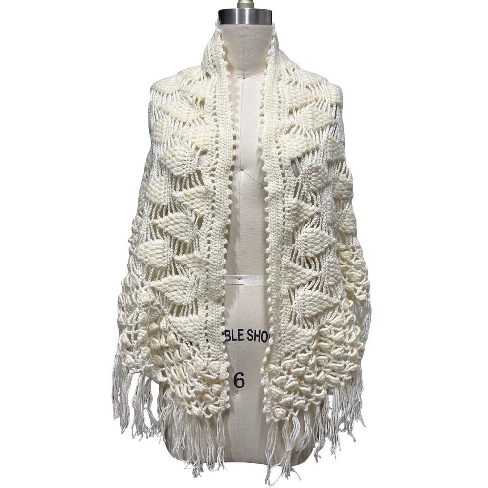 VTG 70s Crochet Poncho Shawl Hippie Granny Afghan Festival Fringe Boho